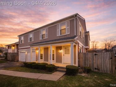 23532 Stonehenge Boulevard, Novi, MI 48375