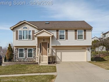 15044 Burrows Drive, Holly Twp, MI 48442