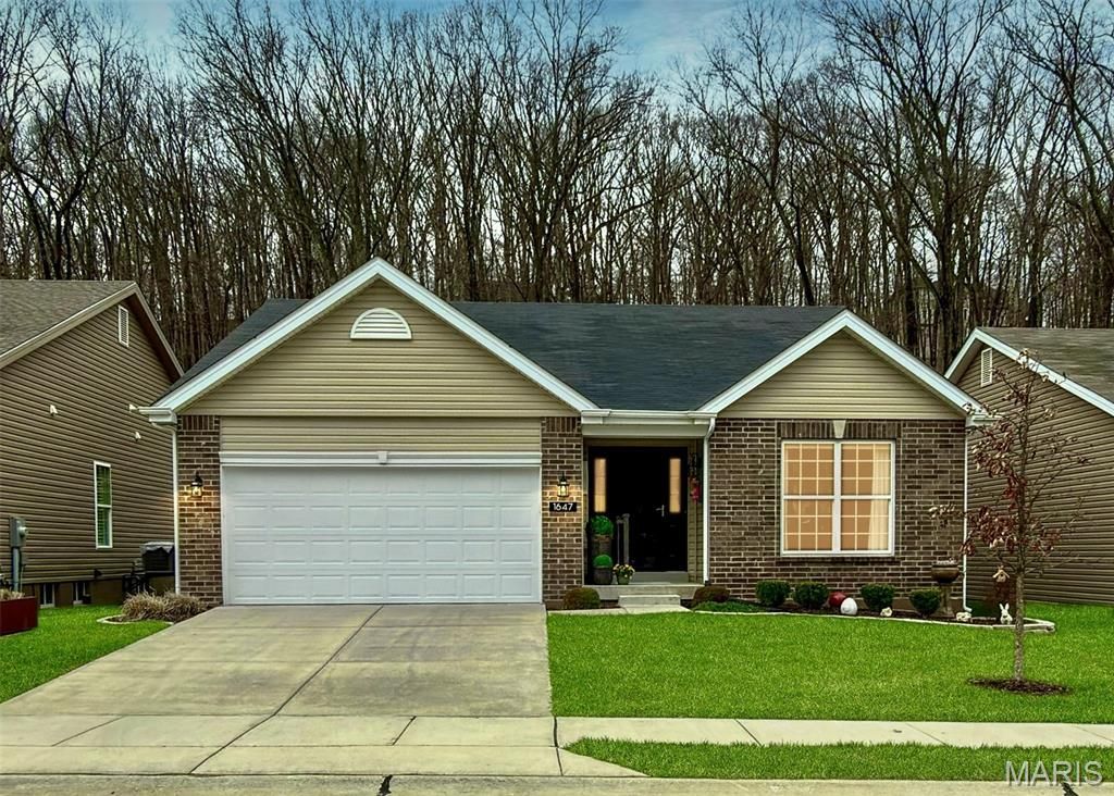 1647 Ridgefield Bluff Court , Eureka, MO 63025 Main Photo