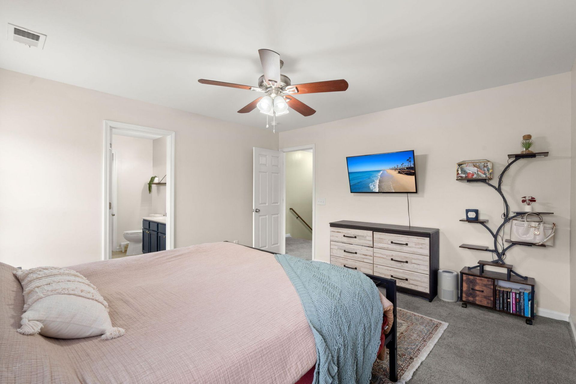 212 Avonshire Drive Photo 25