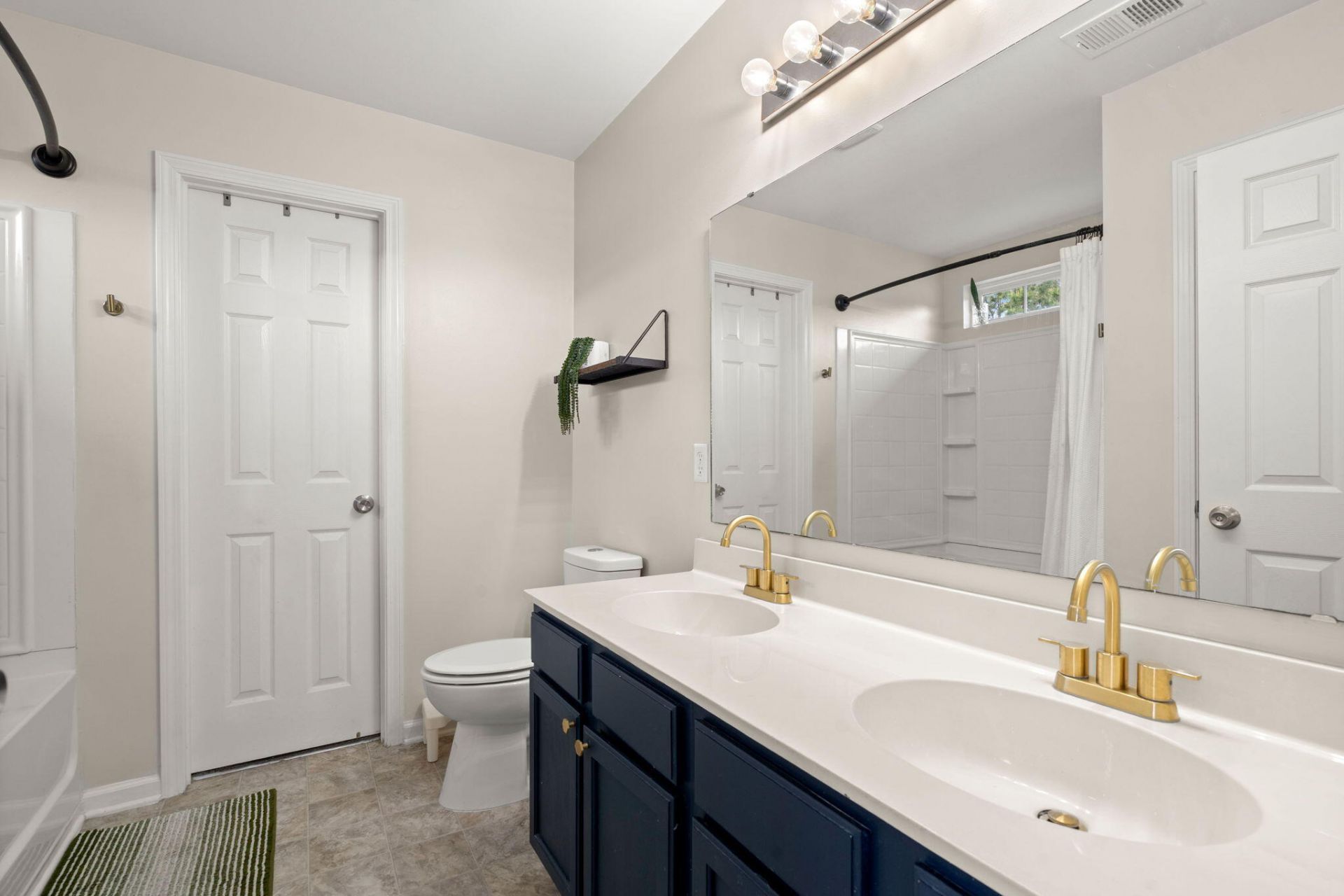 212 Avonshire Drive Photo 26