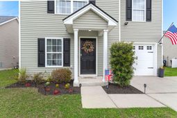 212 Avonshire Drive photo 4