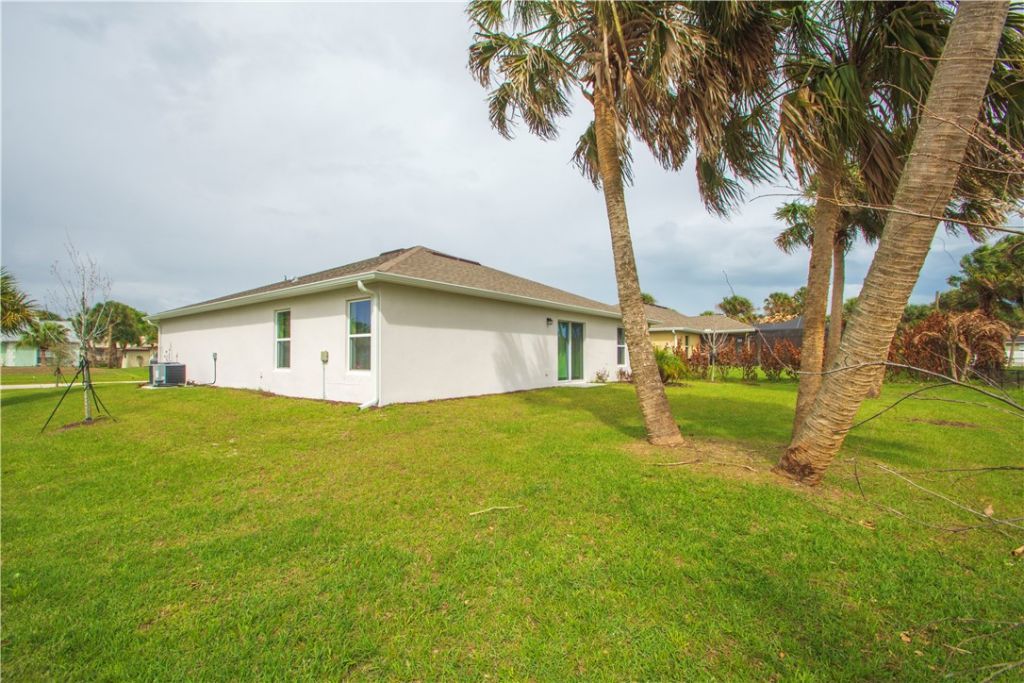 450 Kendall Avenue, Sebastian, FL 32958 Photo