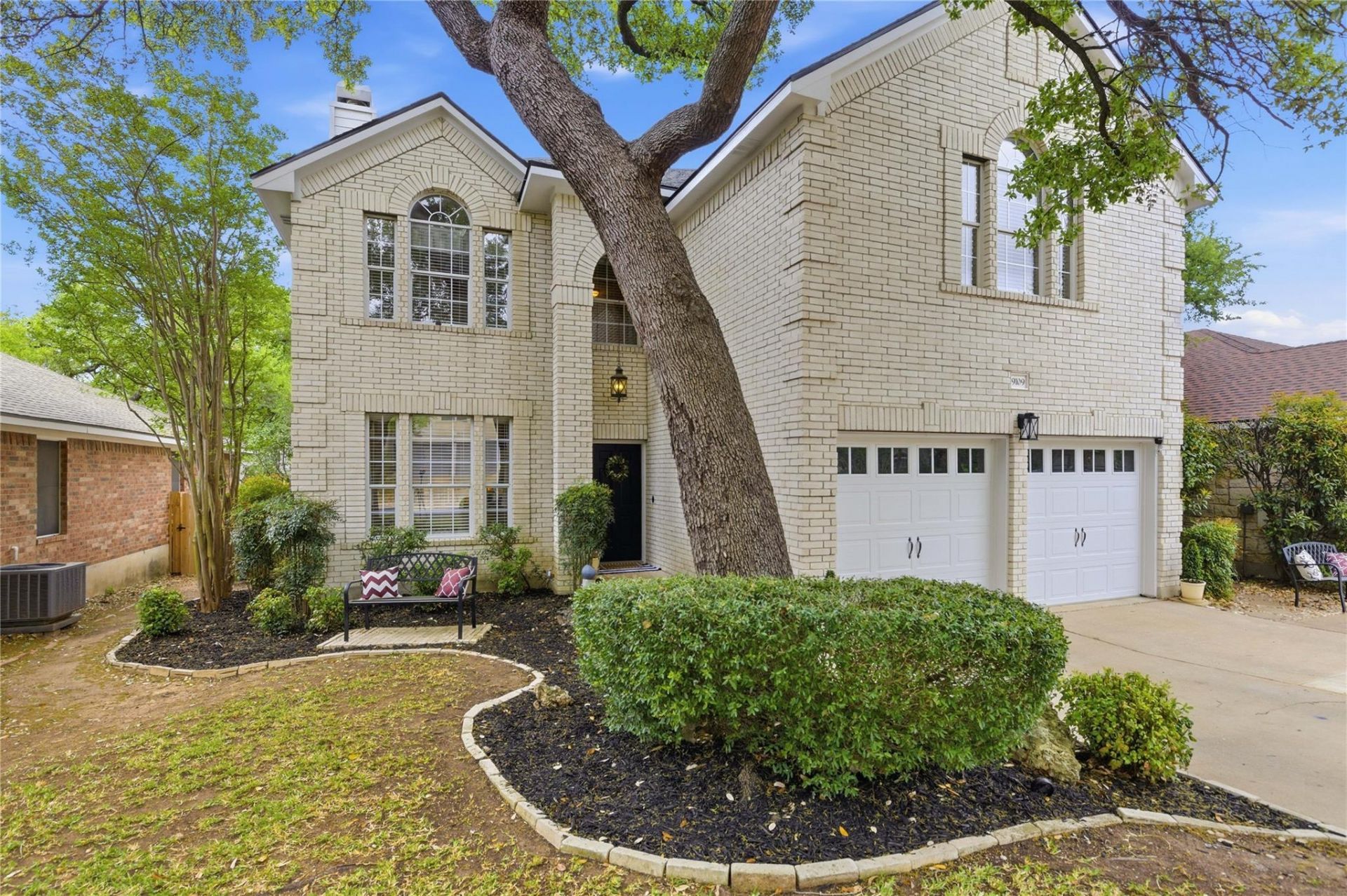 9109 Wampton Way, Austin, TX 78749 Main Photo