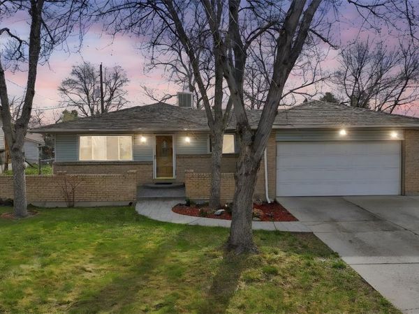 1042 S Holland Court , Lakewood, CO 80226