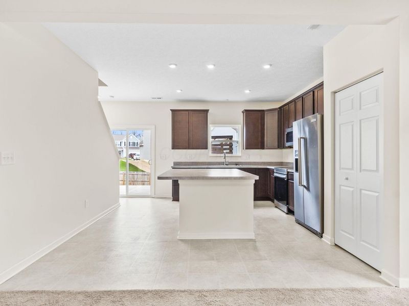 1598 Lewes Castle Drive, Grove City, OH 43123 Photo 12