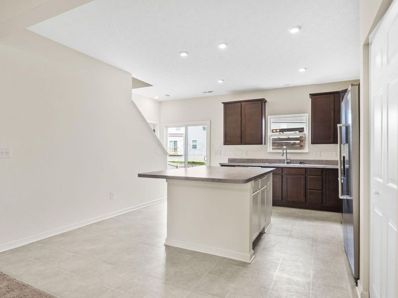 1598 Lewes Castle Drive, Grove City, OH 43123 Photo 13