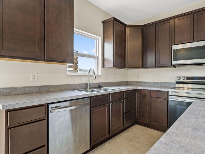 1598 Lewes Castle Drive, Grove City, OH 43123 Photo 15