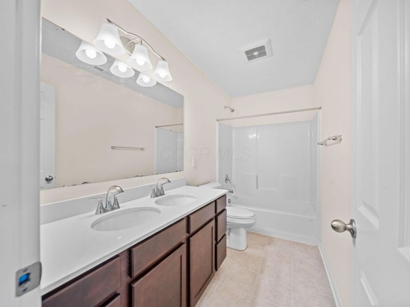 1598 Lewes Castle Drive, Grove City, OH 43123 Photo 33