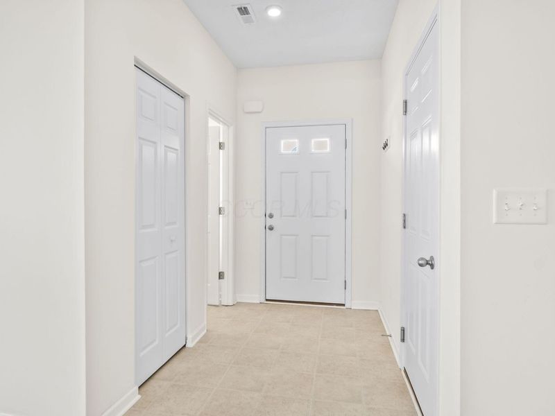 1598 Lewes Castle Drive, Grove City, OH 43123 Photo 5