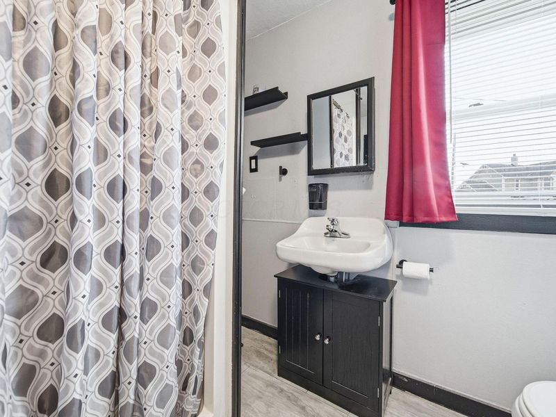 68 S West Street , West Jefferson, OH 43162 Photo 21