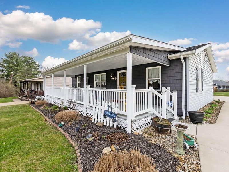 177 Northern Spy Drive , Howard, OH 43028 Photo 3