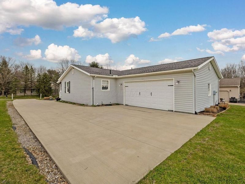 177 Northern Spy Drive , Howard, OH 43028 Photo 6