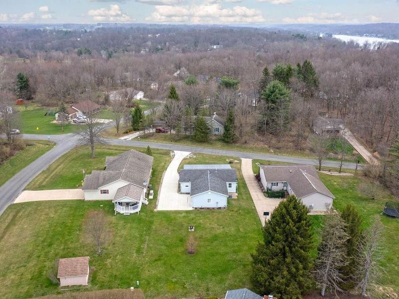 177 Northern Spy Drive , Howard, OH 43028 Photo 7