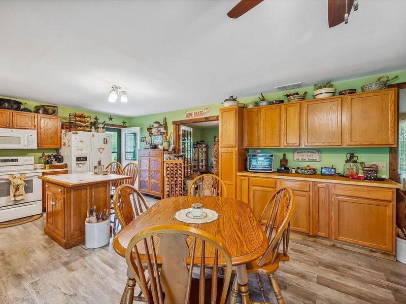 310 W Union Street, New Bloomington, OH 43341 Photo 16