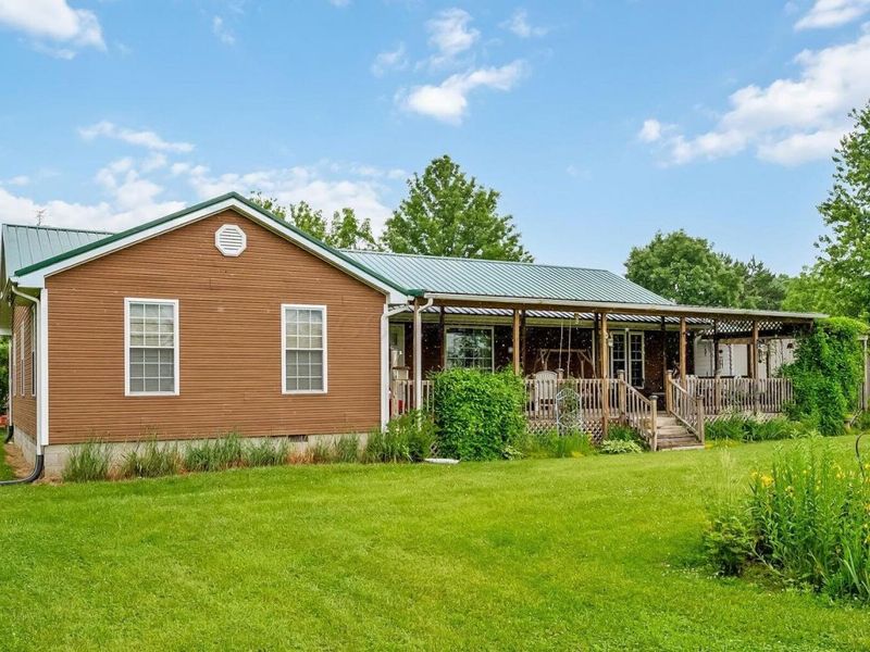 310 W Union Street, New Bloomington, OH 43341 Photo 4