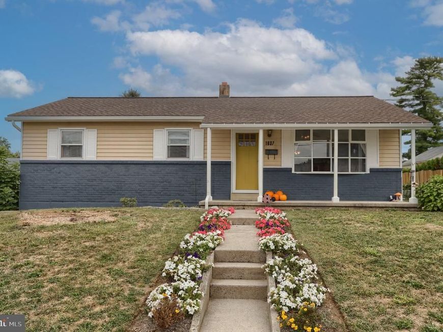 1637 E Caracas Avenue, Hershey, PA 17033 Main Photo