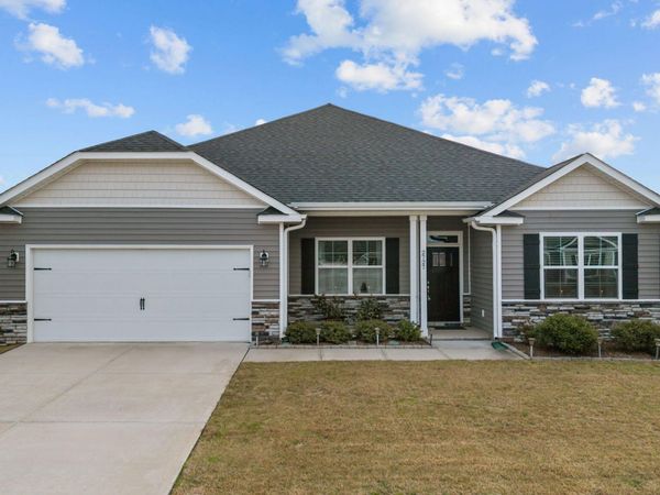 2727 Luna Lane, Winterville, NC 28590