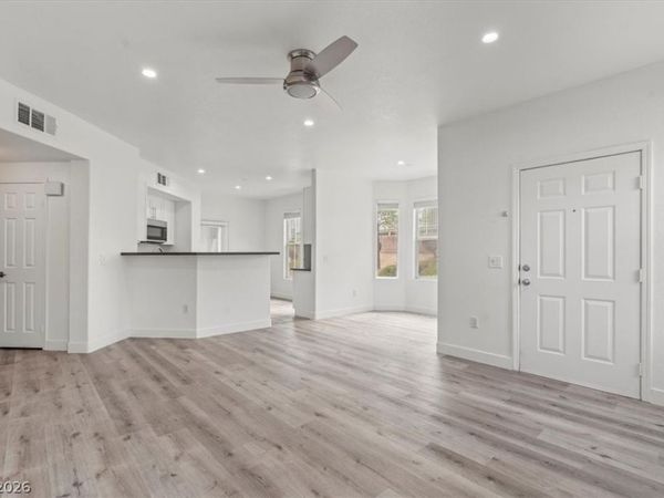 9975 Peace Way , Unit 1154, Las Vegas, NV 89147