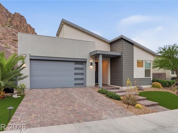 1917 Regal Bluff Drive, Henderson, NV 89052
