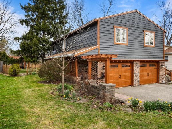 2506 Brett Drive , Champaign, IL 61821