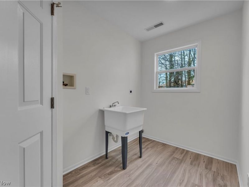 23219 Bennington Hamlet Circle, Euclid, OH 44123 Photo 15