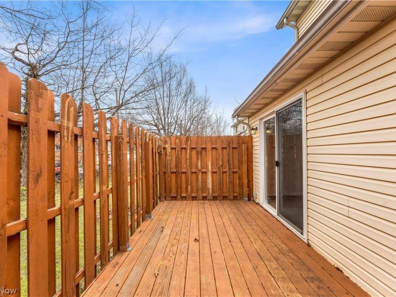 23219 Bennington Circle , Euclid, OH 44123 Photo 25