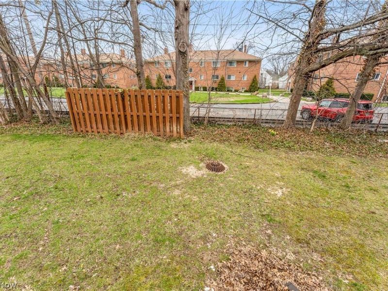 23219 Bennington Circle , Euclid, OH 44123 Photo 27