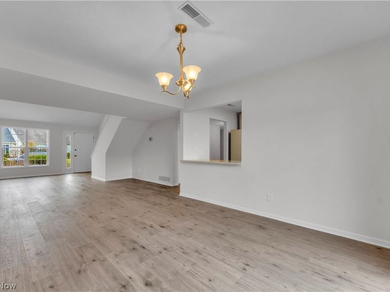 23219 Bennington Hamlet Circle, Euclid, OH 44123 Photo 6