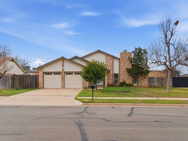 11602 Crosstimber DR, Austin, TX 78750