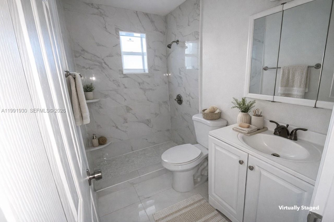 2840 NW 8th St , Fort Lauderdale, FL 33311 Photo