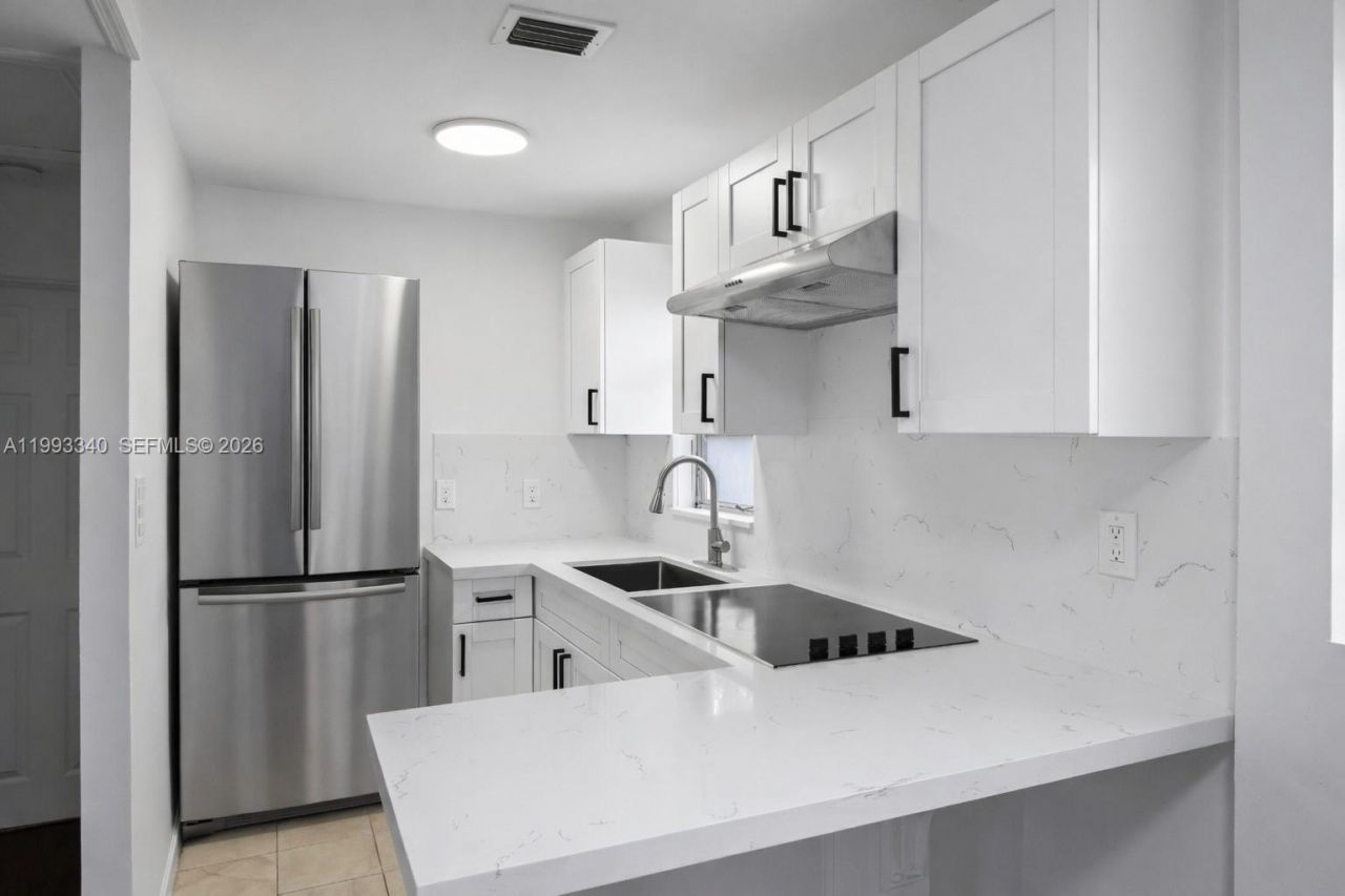 1408 SW 19th Ter , Unit 1406, Miami, FL 33145 Photo