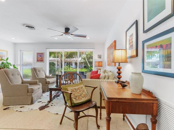 1639 NE 27th Dr , Wilton Manors, FL 33334