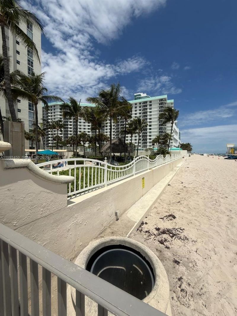3801 S Ocean Dr, Unit 4P, Hollywood, FL 33019 Photo