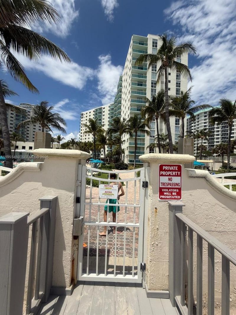 3801 S Ocean Dr, Unit 4P, Hollywood, FL 33019 Photo