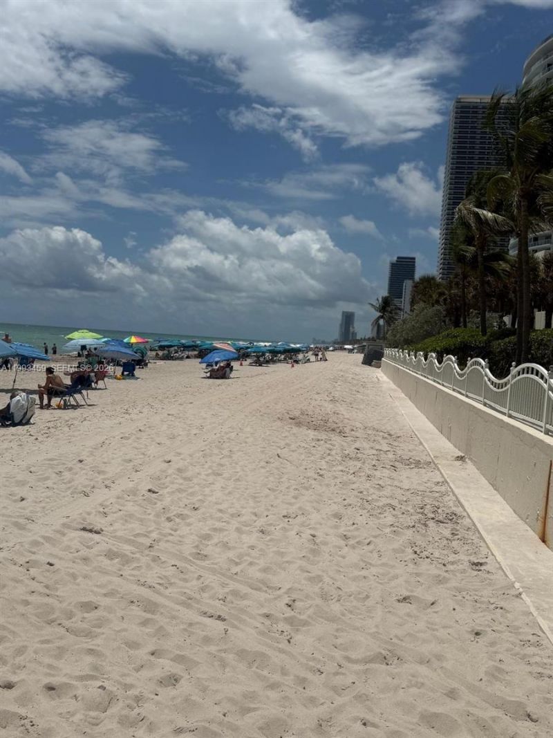 3801 S Ocean Dr, Unit 4P, Hollywood, FL 33019 Photo