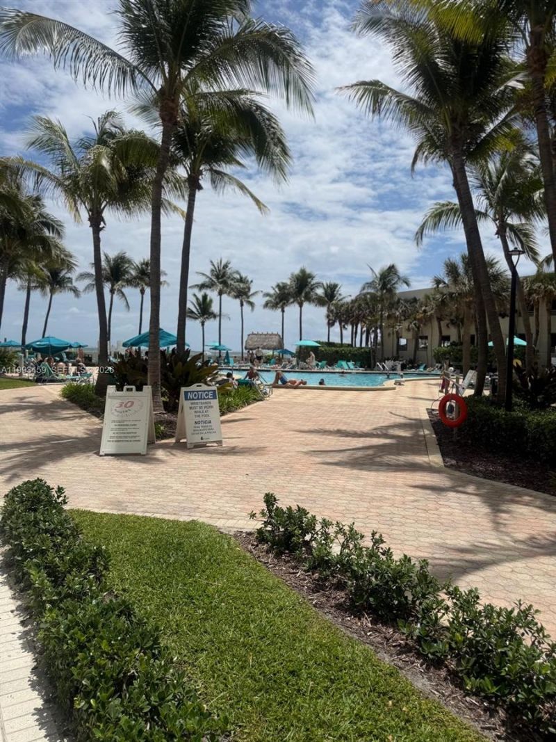3801 S Ocean Dr, Unit 4P, Hollywood, FL 33019 Photo