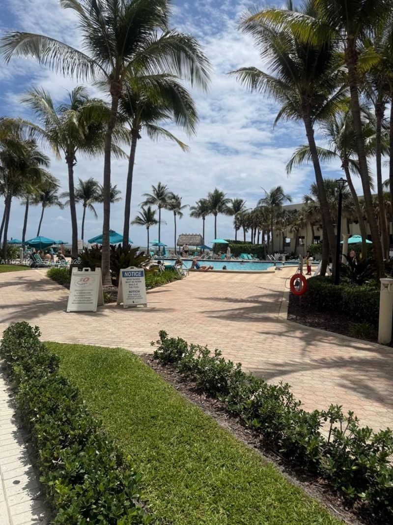 3801 S Ocean Dr, Unit 4P, Hollywood, FL 33019 Photo