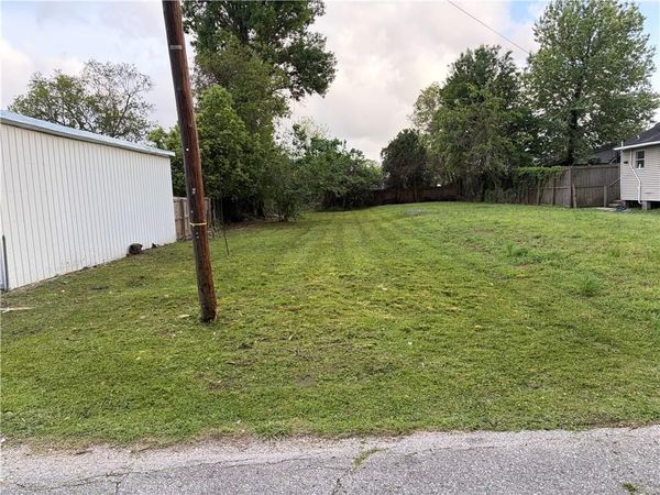 523 MAGELLAN Street , New Orleans, LA 70114