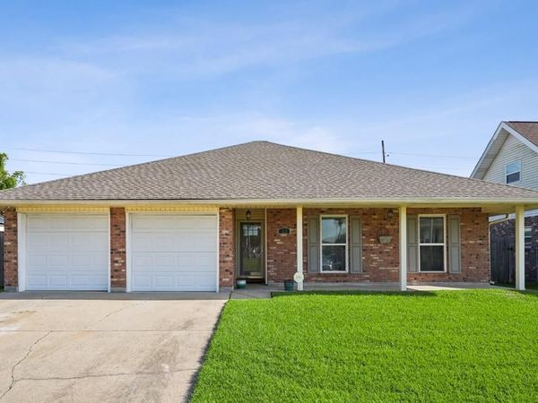 33 SAWGRASS Drive , LaPlace, LA 70068