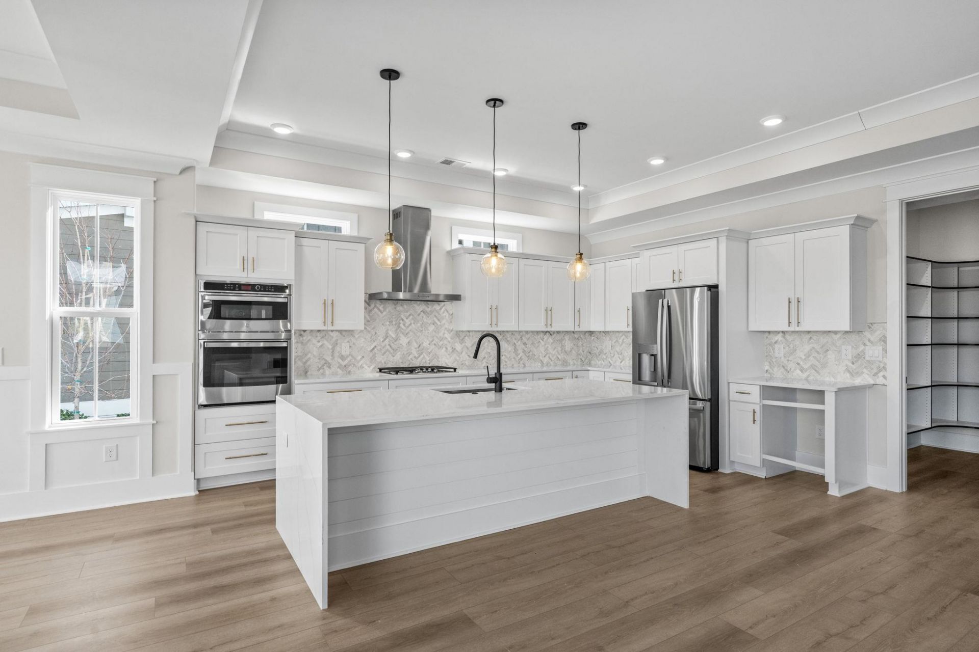 684 Waterbridge Blvd.  Photo 10