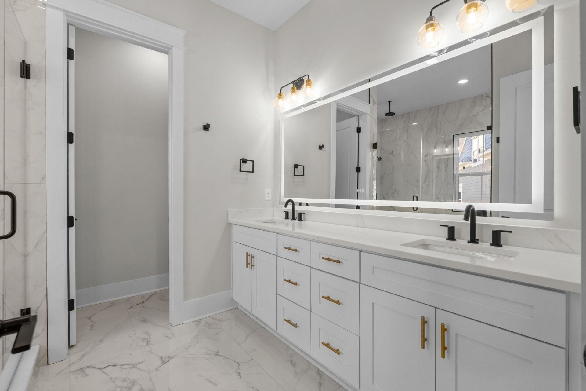 684 Waterbridge Blvd.  Photo 18