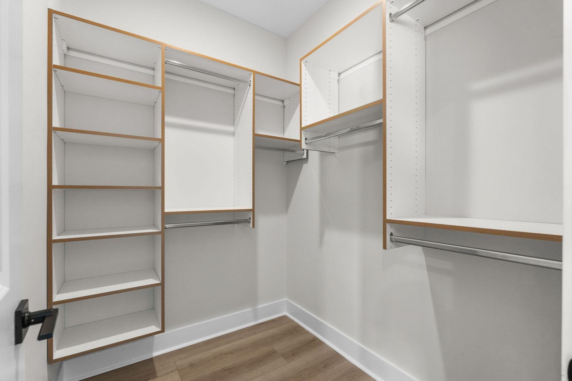 684 Waterbridge Blvd.  Photo 25