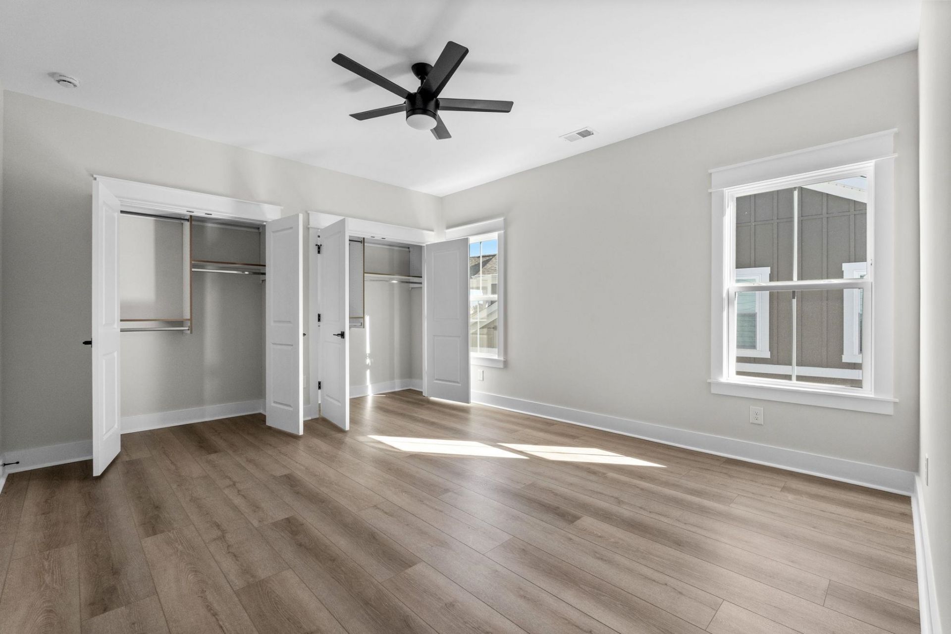 684 Waterbridge Blvd.  Photo 29