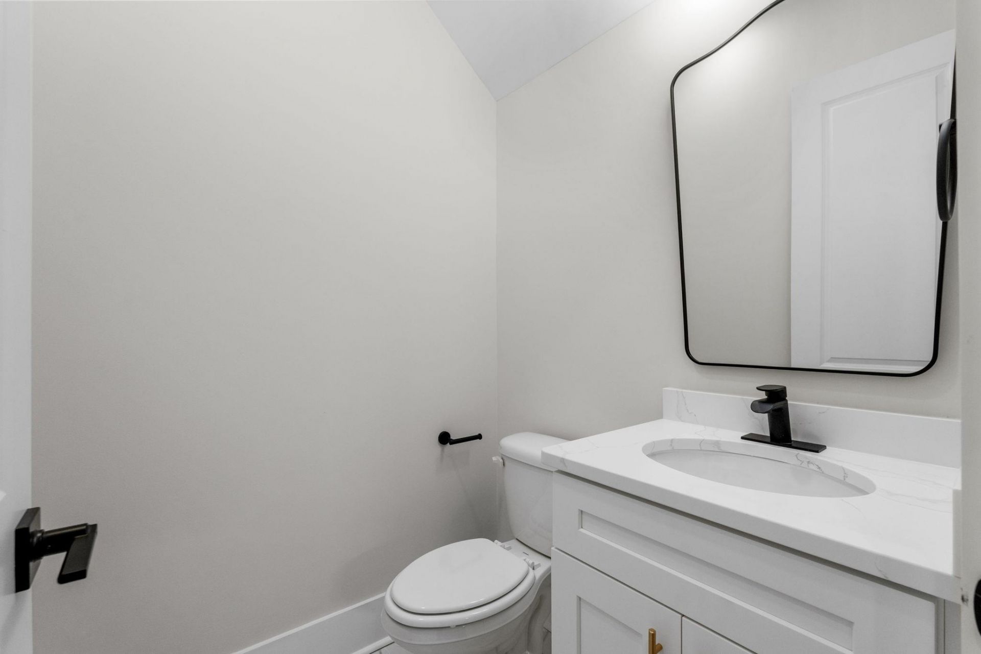 684 Waterbridge Blvd.  Photo 38