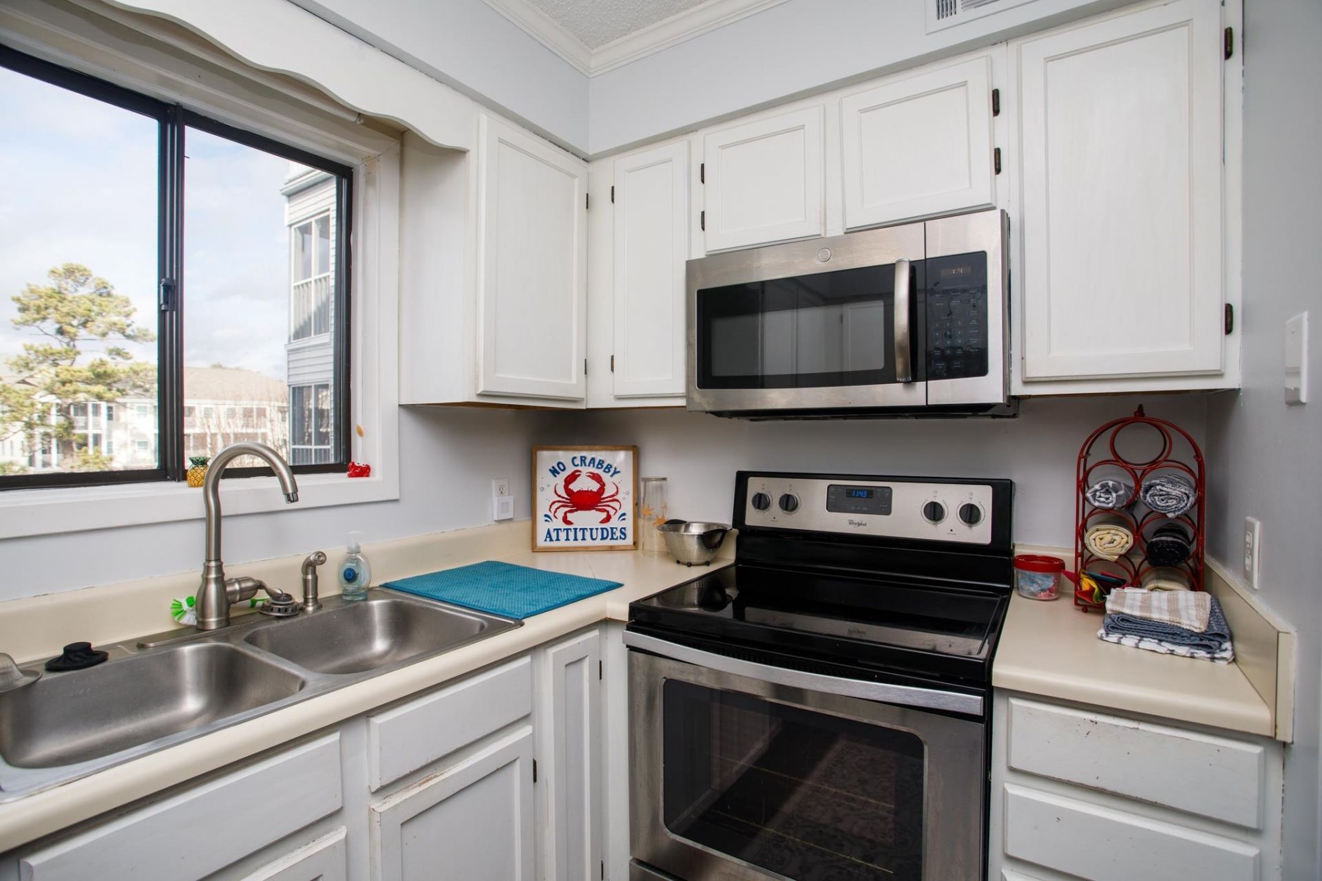 305 Hillside Dr. N Photo 12