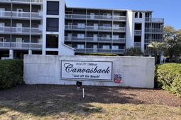 305 Hillside Dr. N photo 4