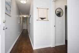 305 Hillside Dr. N photo 4