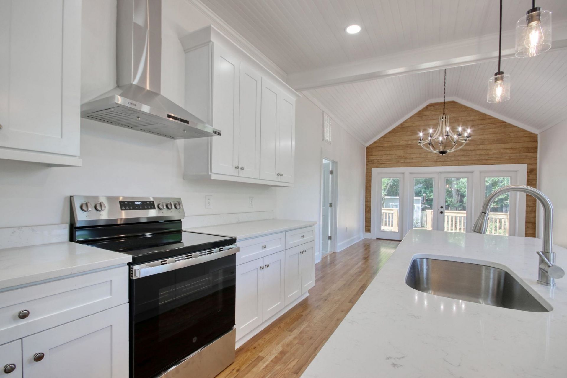 1209 Prince St. Photo 7