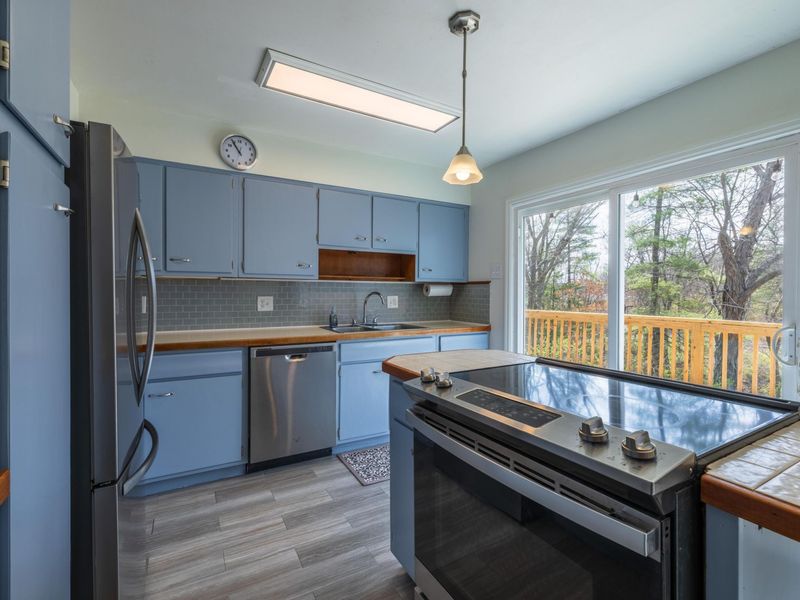 25 Angela Drive , Athens, OH 45701 Photo 12